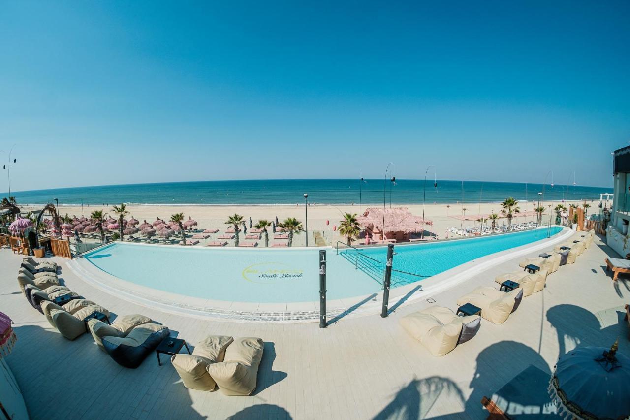 On Oceanfront Adults Designed 4*