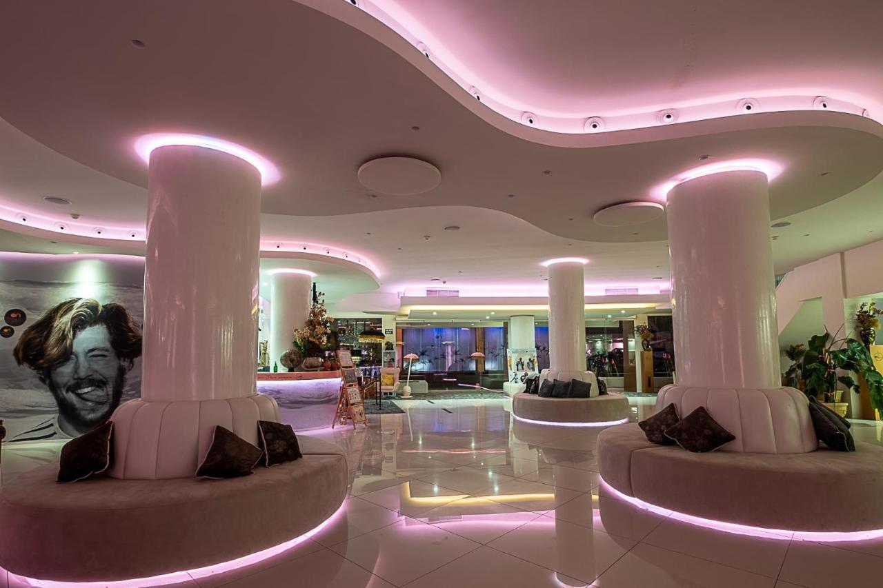 On Oceanfront Adults Designed Hotel