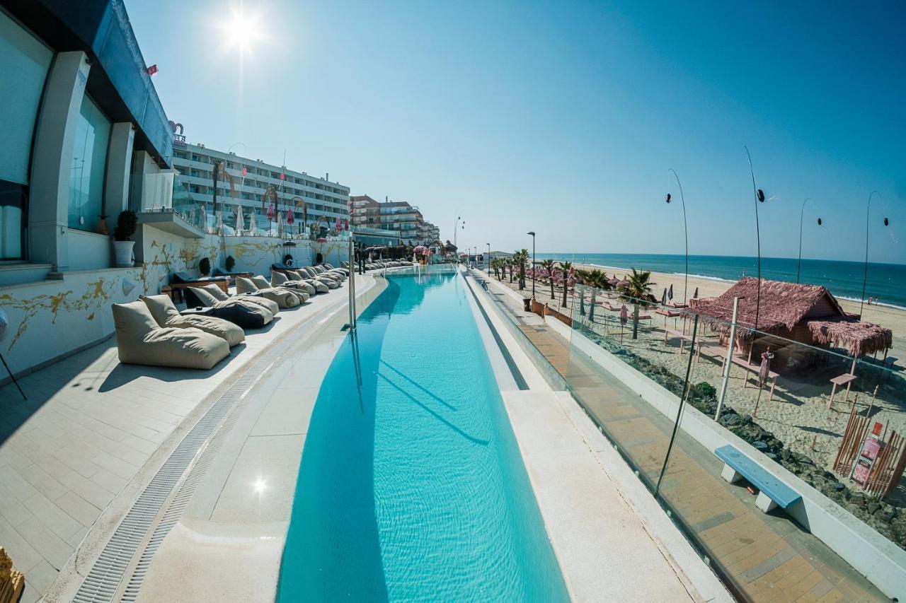 Hotel On Oceanfront Adults Designed