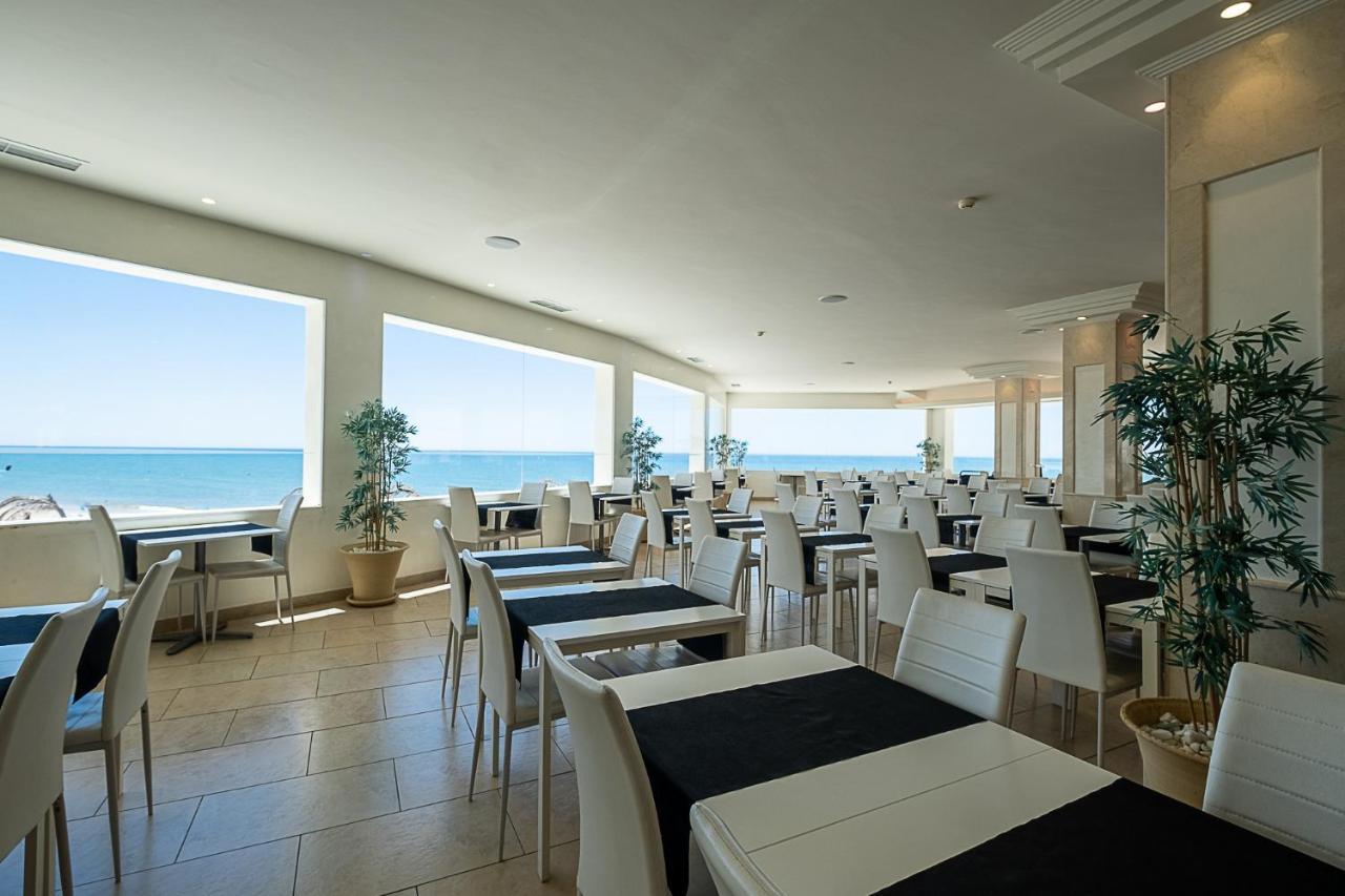 Hotel On Oceanfront Adults Designed 4*